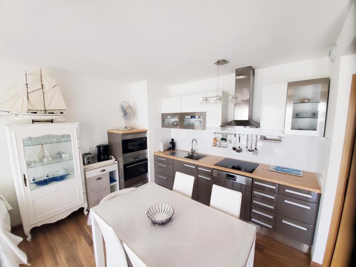 Le Carre Des Sens Apartment ลาโรแชล ภายนอก รูปภาพ