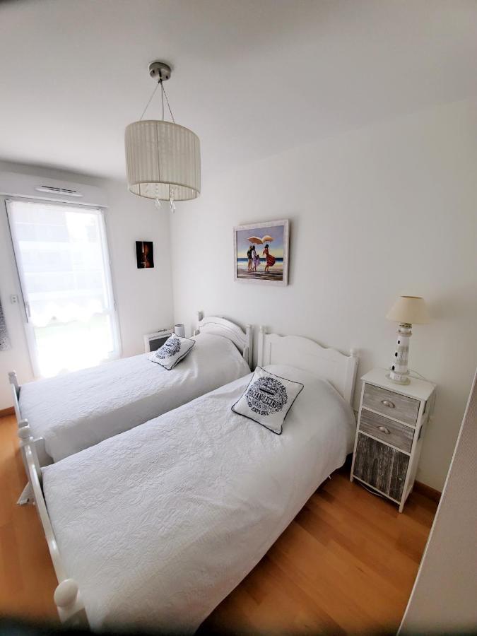Le Carre Des Sens Apartment ลาโรแชล ภายนอก รูปภาพ