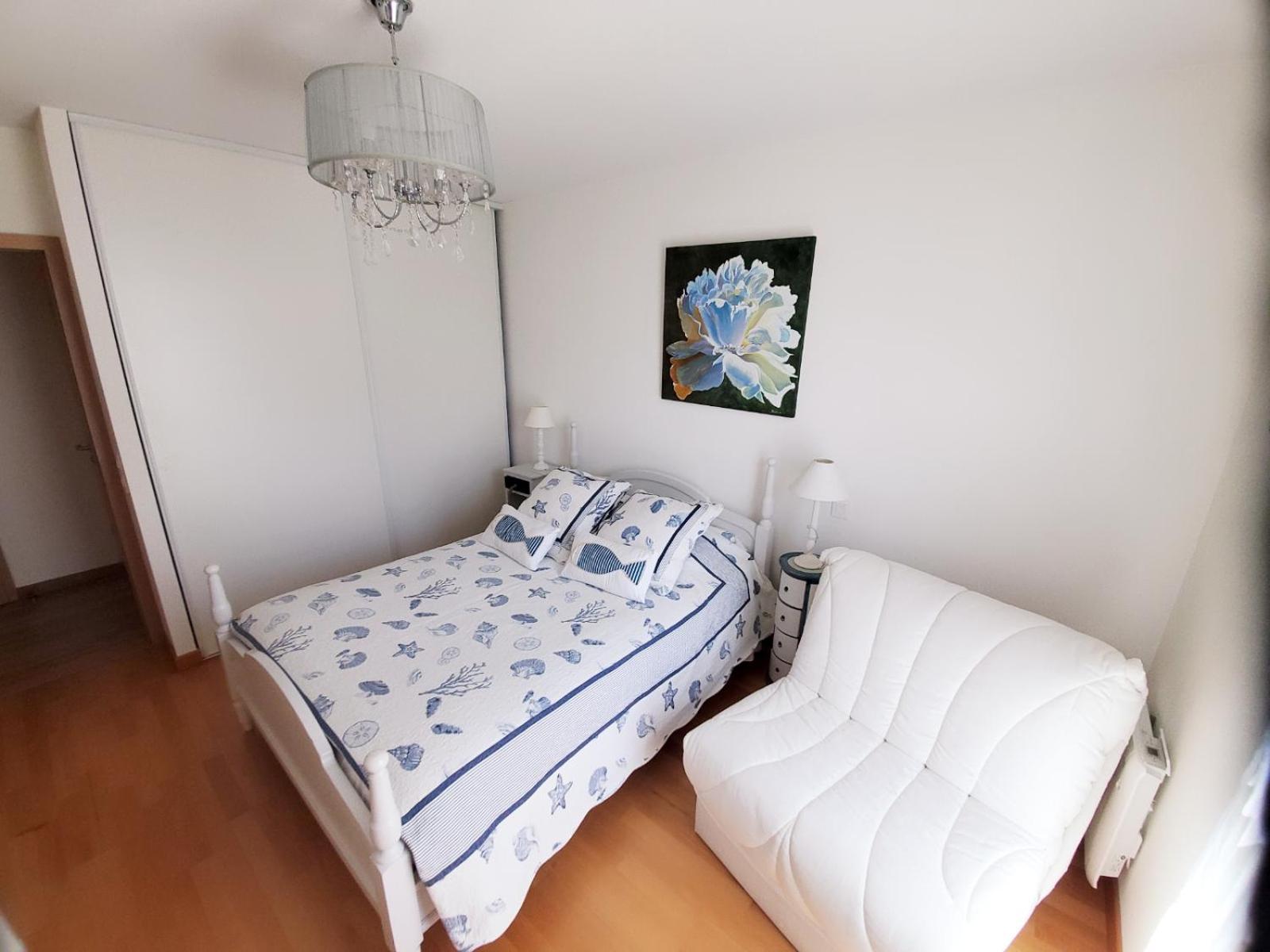 Le Carre Des Sens Apartment ลาโรแชล ภายนอก รูปภาพ