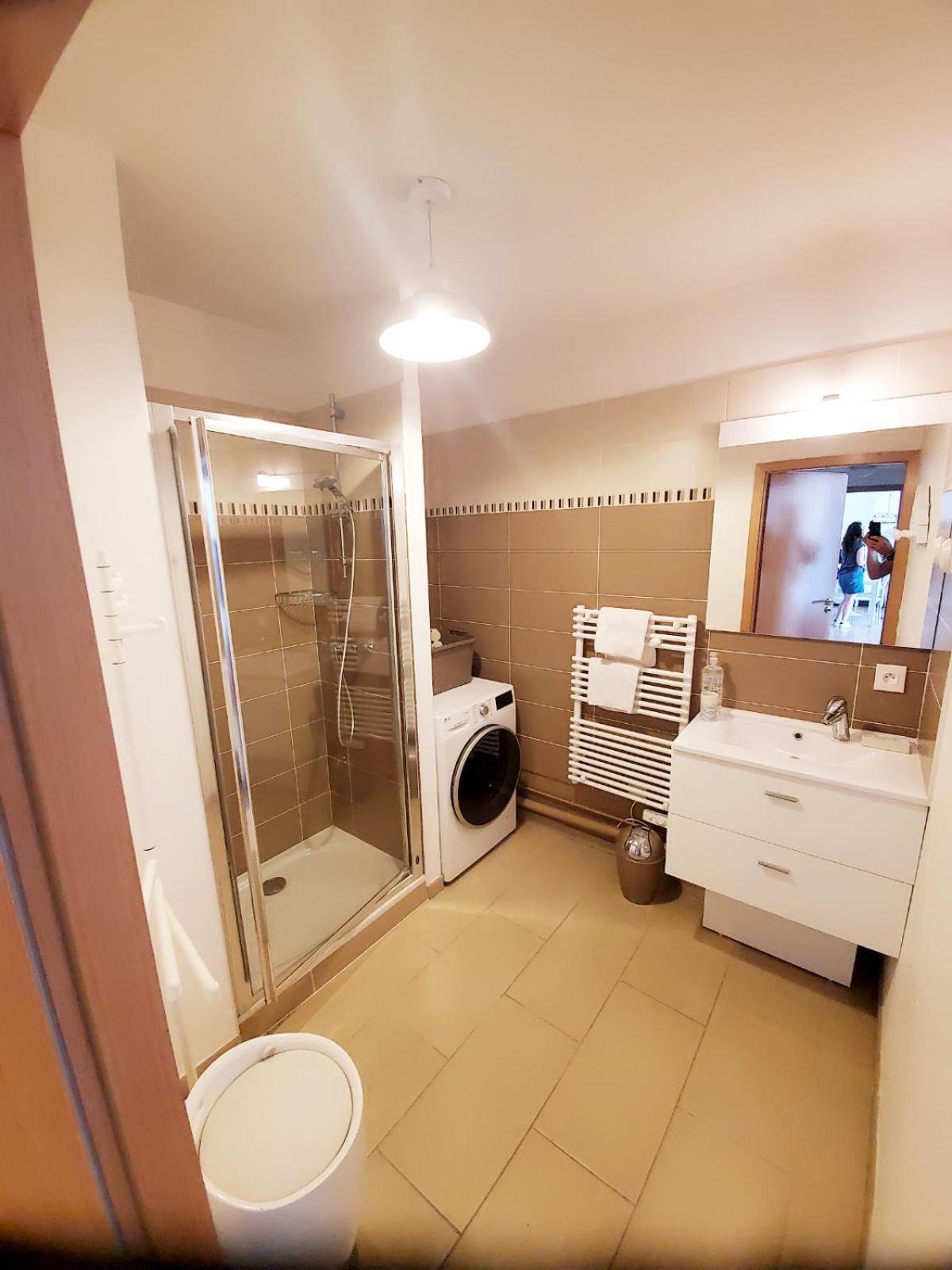 Le Carre Des Sens Apartment ลาโรแชล ภายนอก รูปภาพ